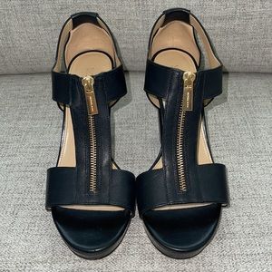 Michael Kors 9M zipper block heel